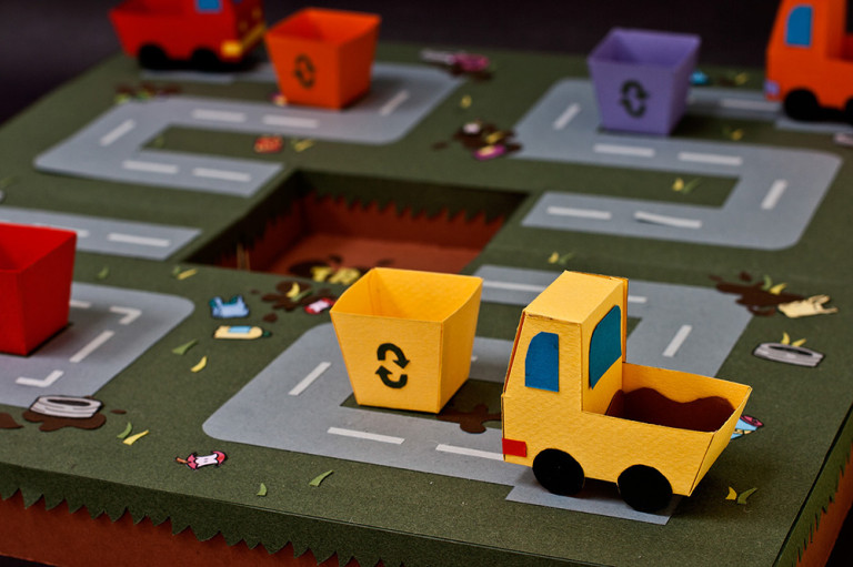Playful recycling board game for young kids Analog Games